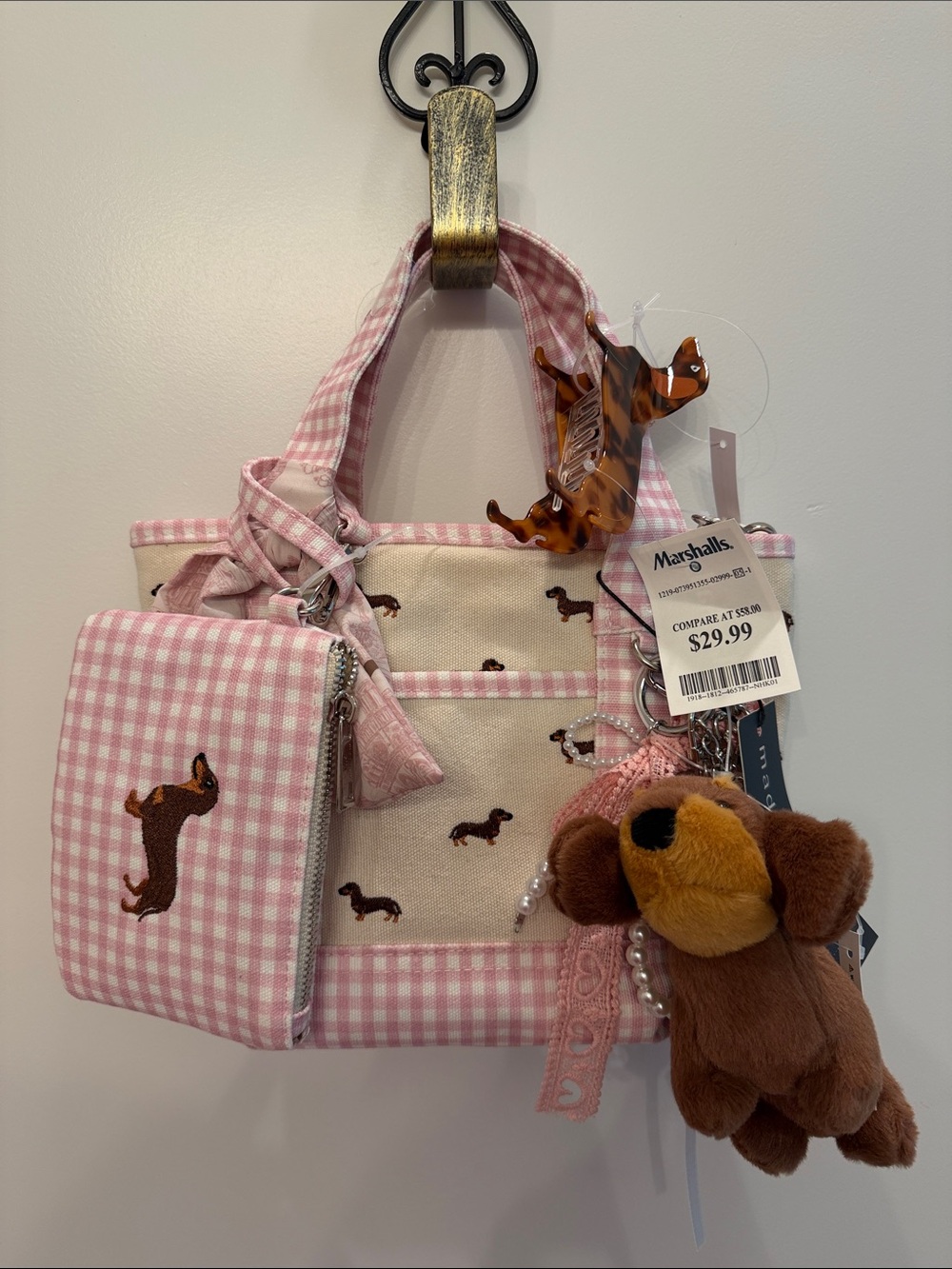 NWT- VIRAL Madden Girl Pink Gingham Dachshund Tote with Plush Charm